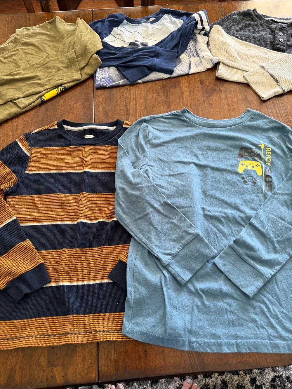Bundle of 14 Boys Graphic long Sleeve T-Shirt Bundle - Size 8/10